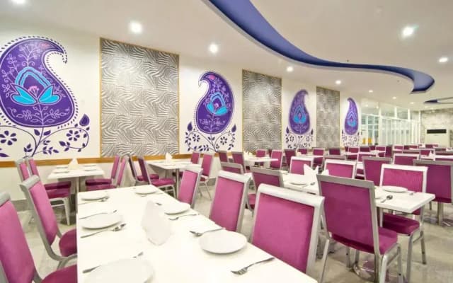 Grand Bella Hotel - photo 4