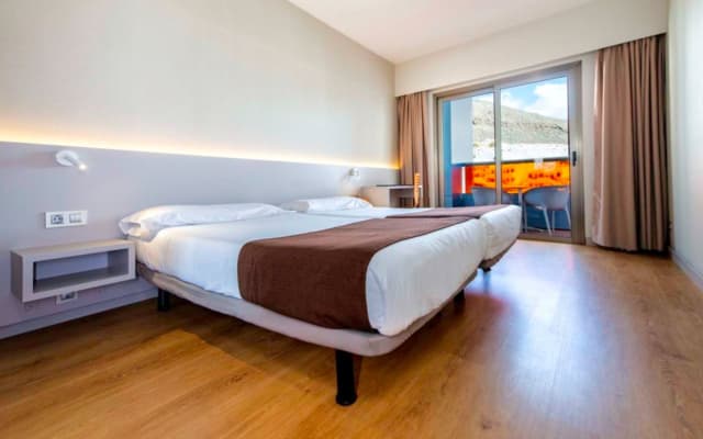 Paradise Park Fun Lifestyle Hotel - photo 4