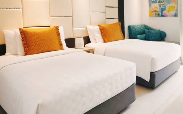 Hotel Clover Asoke - photo 3