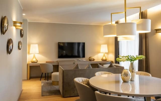 Rosa Grand Hotel - photo 4