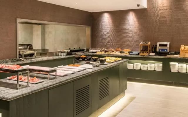 Ilunion Malaga Hotel - photo 3