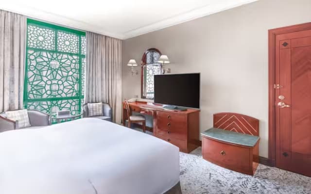 Madinah Hilton - photo 2