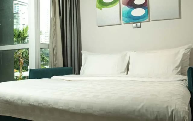 Hotel Clover Asoke - photo 5