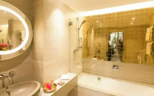 Rosa Grand Hotel - photo 4