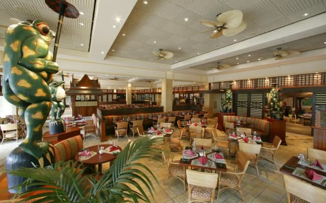 Loews Royal Pacific Resort at Universal Orlando - photo 2