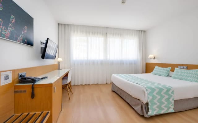 Hotel Daniya Alicante - photo 4
