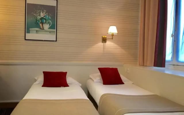 Elysees Union Hotel - photo 2