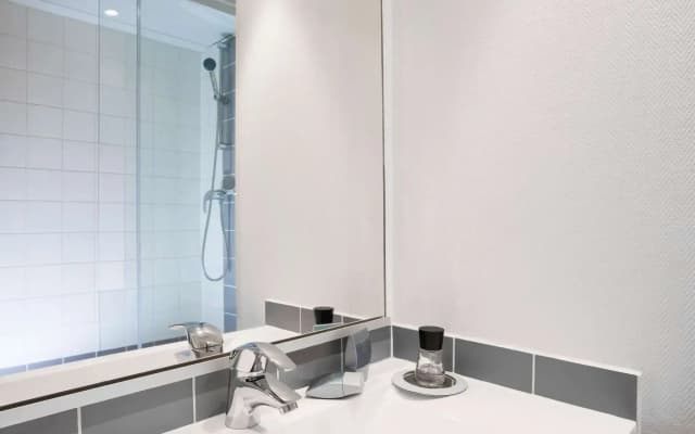 ibis budget Paris Porte de Montreuil - photo 2