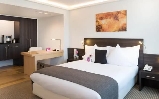 Crowne Plaza Zürich by IHG - photo 2