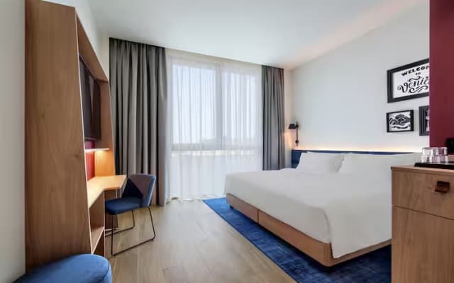 Hampton By Hilton Venice Isola Nuova - photo 1