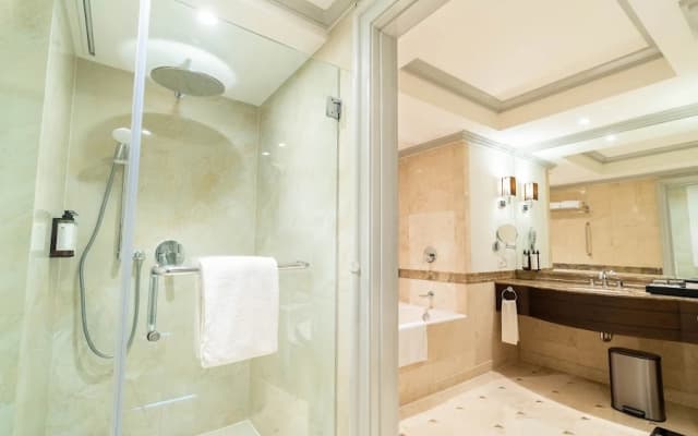 Wyndham Casablanca Jakarta - photo 4