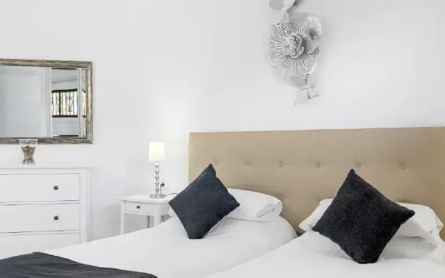 Paloma Beach Apartments - photo 22