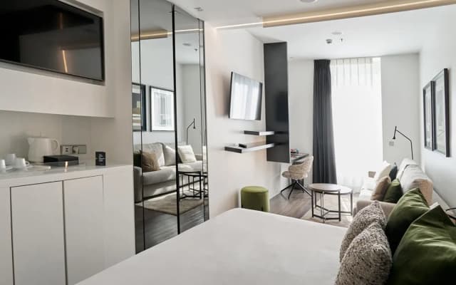 The Hotel Regina - photo 1