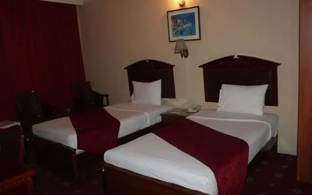 Mount Royal Hotel - photo 3