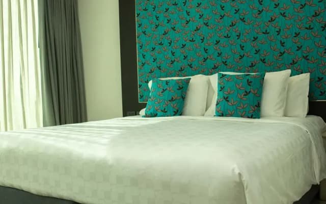 Hotel Clover Asoke - photo 1