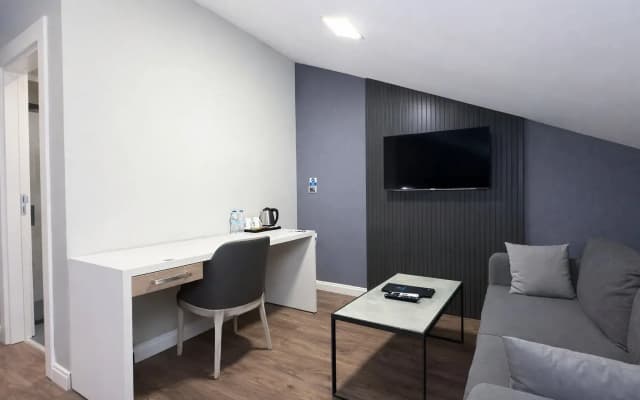 Livinton Hotel - photo 8