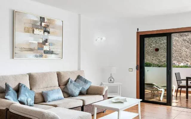 Paloma Beach Apartments - photo 17