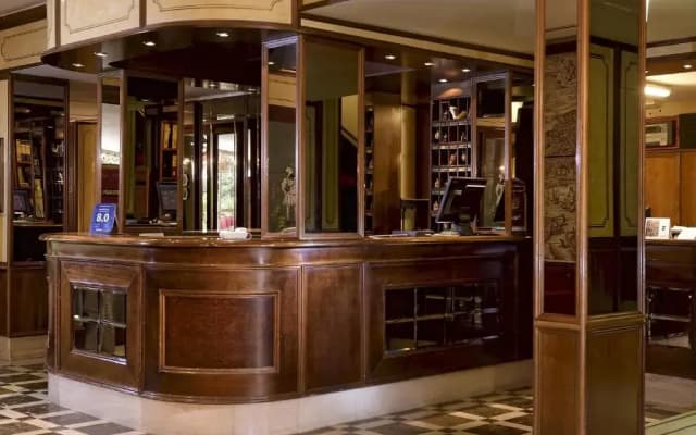 Amadeus Hotel - photo 5