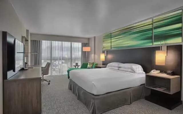 DoubleTree by Hilton at the Entrance to Universal Orlando - photo 1