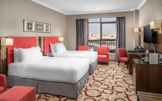 Millennium Taiba Hotel - photo 2