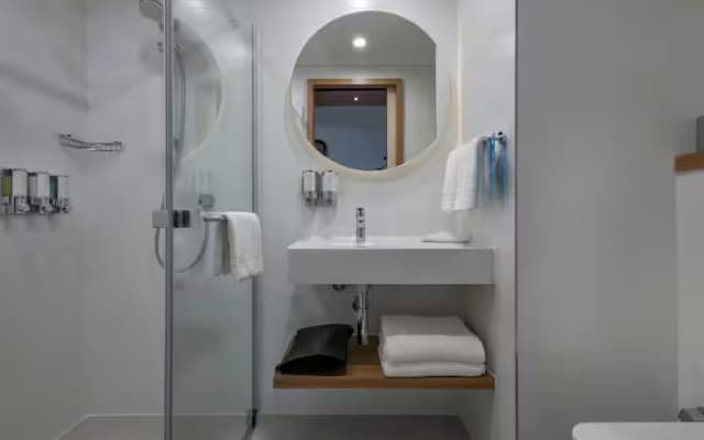 Hampton By Hilton Antalya Airport - photo 3