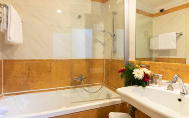 Duodo Palace Hotel - photo 8