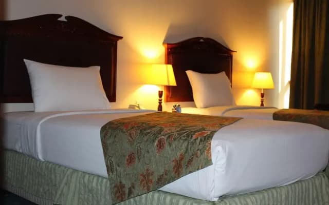 Mount Royal Hotel - photo 2