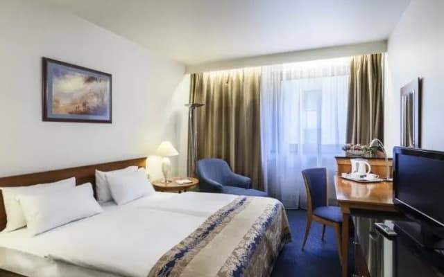 Danubius Hotel Hungaria City Center - photo 3