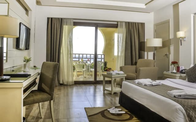 Charmillion Club Resort - photo 5