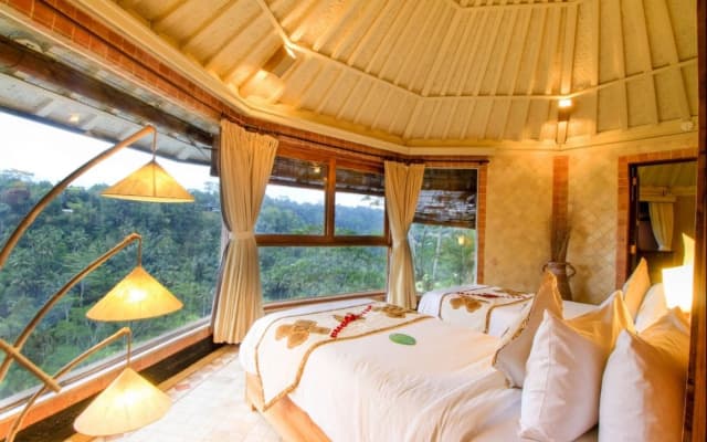 Kupu Kupu Barong Villas & Tree Spa Hotel - photo 3