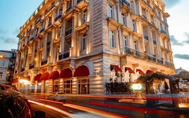Pera Palace Hotel - photo 1