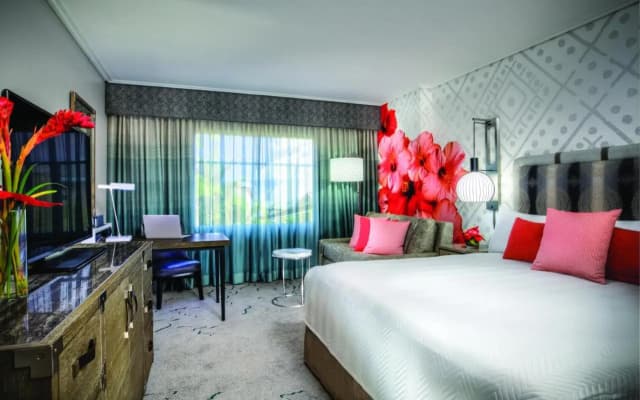 Loews Royal Pacific Resort at Universal Orlando - photo 5