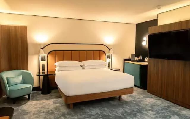 Hilton Paris La Defense Hotel - photo 1