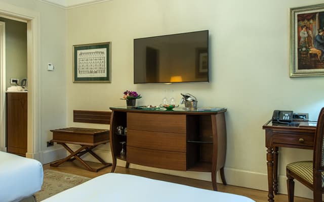 Pera Palace Hotel - photo 2