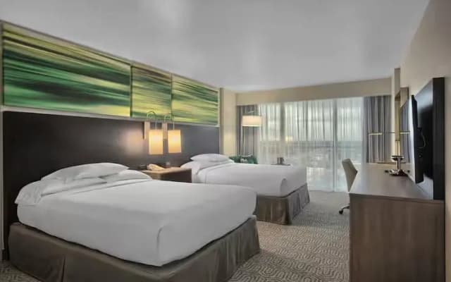 DoubleTree by Hilton at the Entrance to Universal Orlando - photo 1