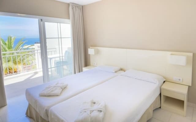 Los Olivos Beach Resort - photo 4