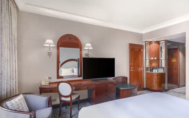 Madinah Hilton - photo 1