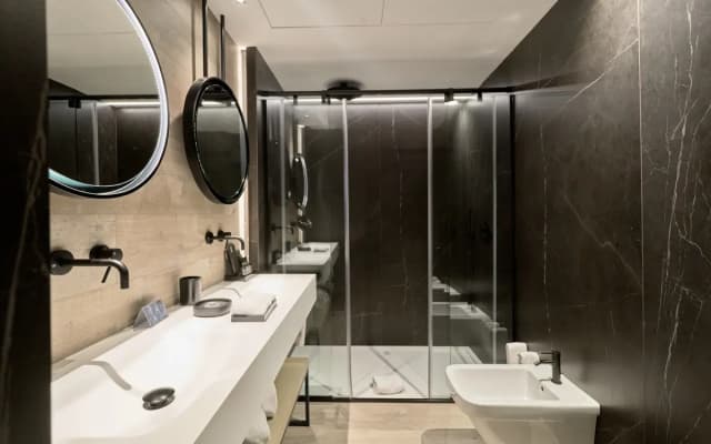 The Hotel Regina - photo 4