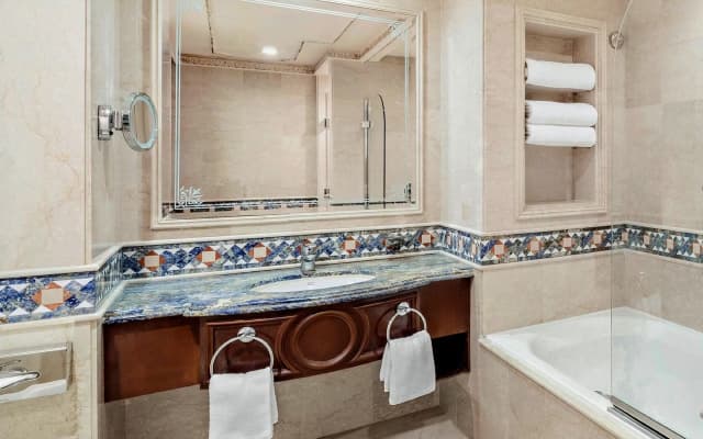 Intercontinental Dar Al Tawhid Makkah by IHG - photo 2