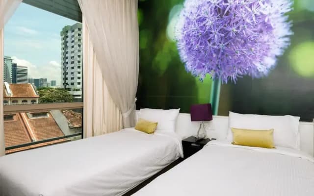 J8 Hotel - photo 2