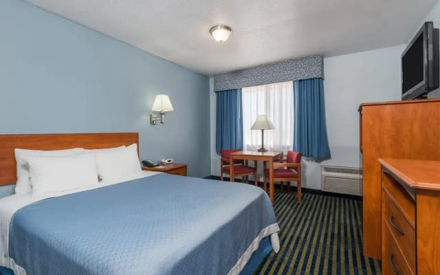 Days Inn by Wyndham Las Vegas - photo 2