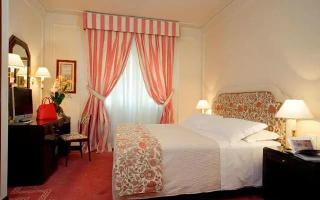 Hotel De La Ville - photo 5