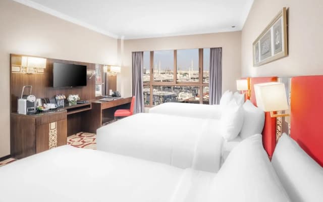 Millennium Taiba Hotel - photo 1