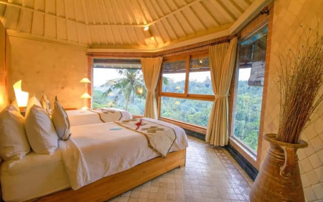 Kupu Kupu Barong Villas & Tree Spa Hotel - photo 8