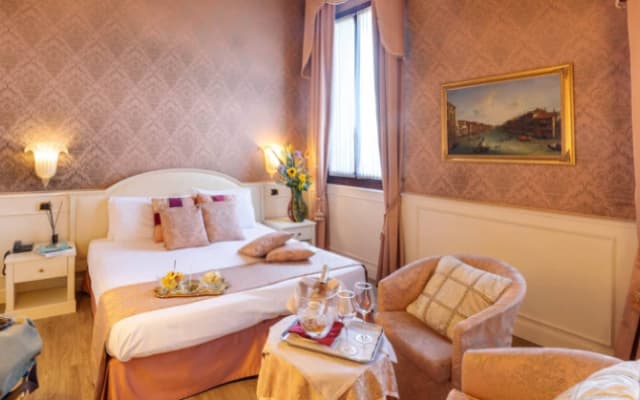 Duodo Palace Hotel - photo 5