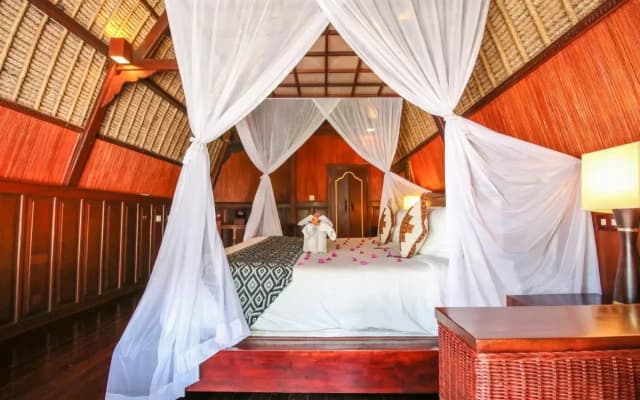 Kupu Kupu Barong Villas & Tree Spa Hotel - photo 4