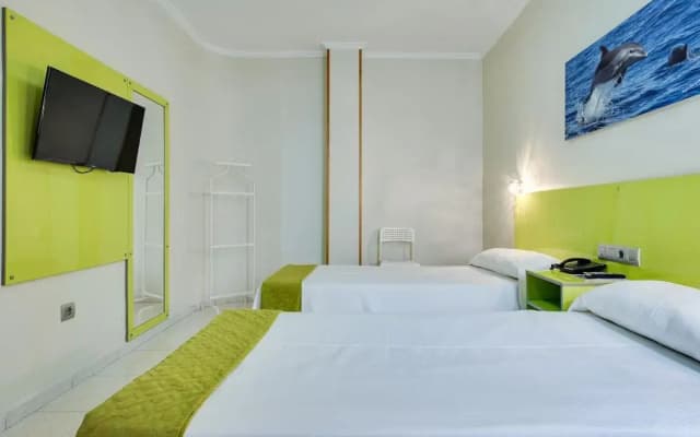 Hotel Andrea's - photo 3