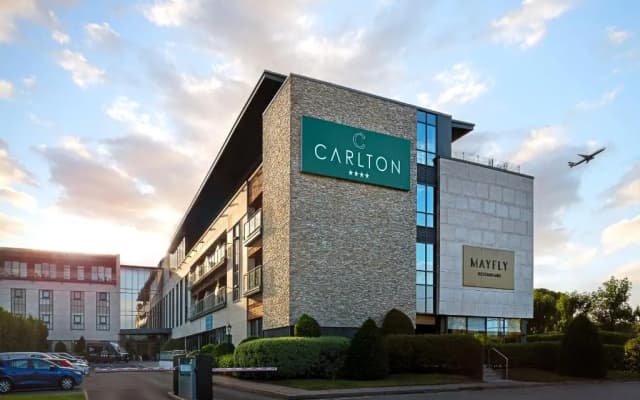 Carlton Hotel Dublin Airport Hotel - photo 1