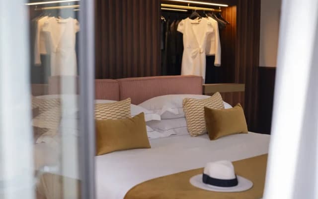 Duomo Hotel & Apartments - photo 4