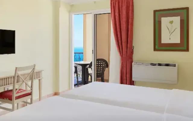 Hotel Las Aguilas Tenerife, Affiliated by Melia - photo 2